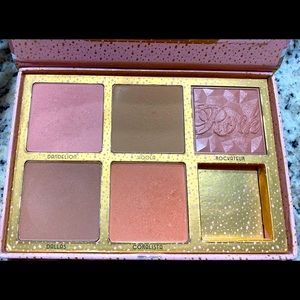Limited edition Benefit Cheekathon palette